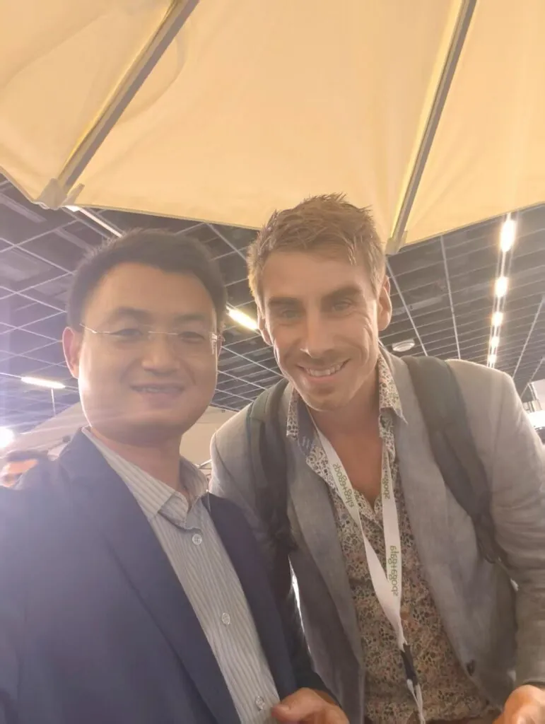 yikai umbrella exhibition 1